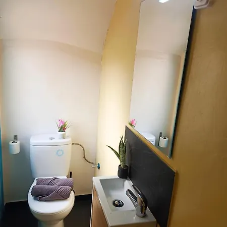 By Plaza Real Budget * Barcelona